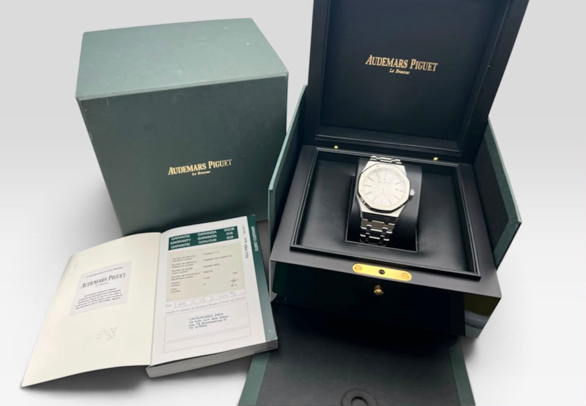 Audemars Piguet Royal Oak 15400ST